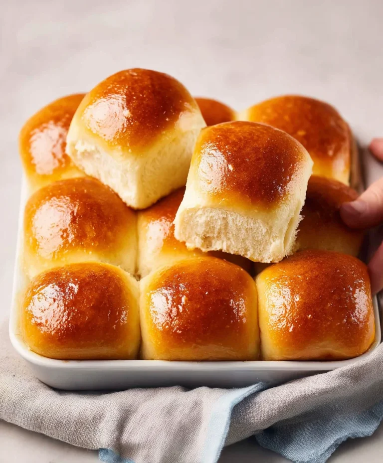 Easy Homemade Dinner Rolls-Soft & Delicious Recipe